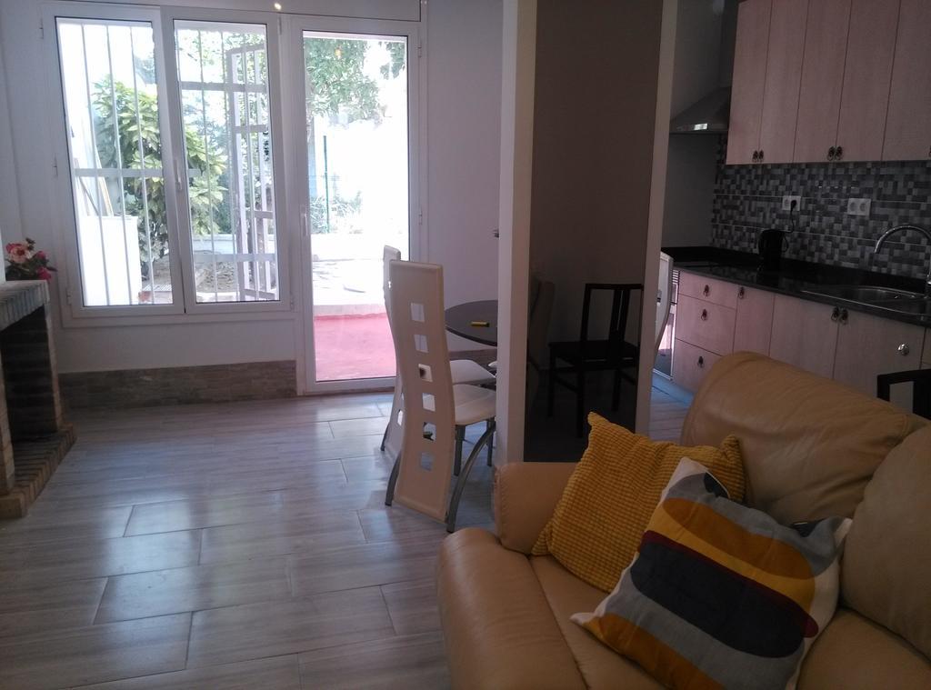 Apartamentos Bcntourism 皮内达德马尔 外观 照片